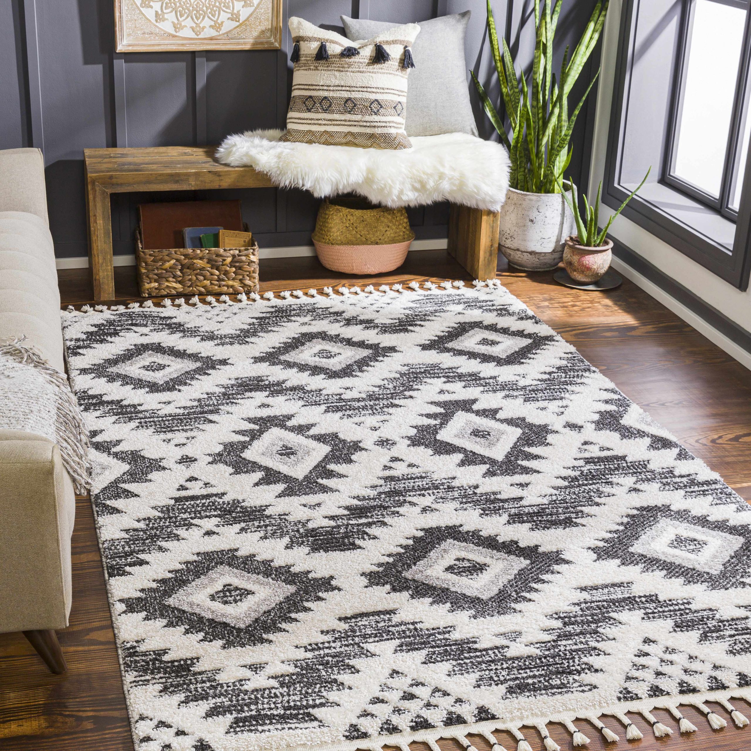 Giawang Area Rug – Clearance Discount