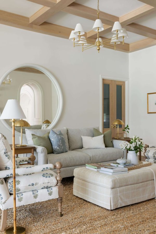 Isabelle Sofa on Sale - Image 3